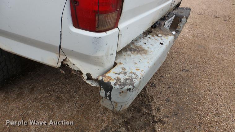 image for item DA8848 1992 Ford F150 pickup truck