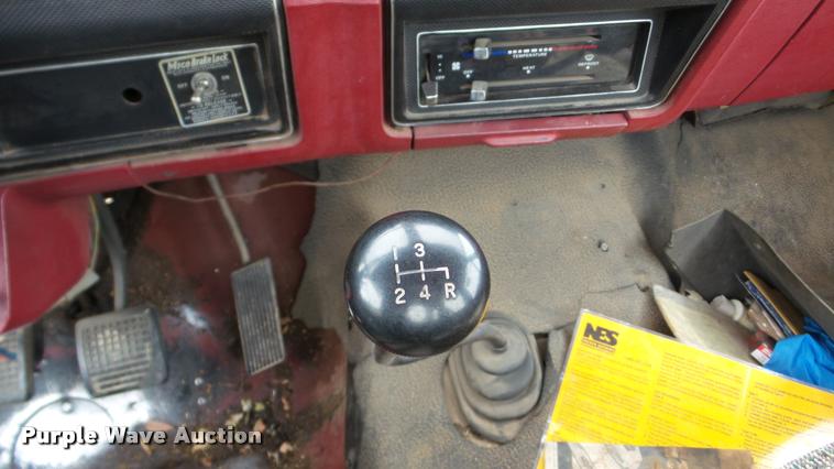 image for item DA8849 1980 Ford 600 bucket truck