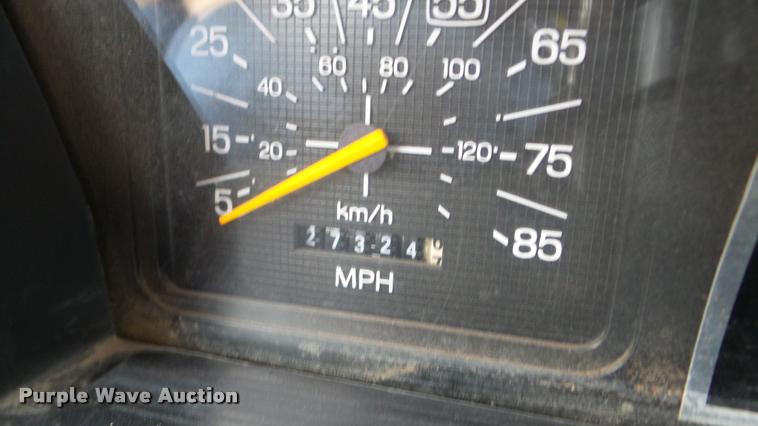 image for item DA8849 1980 Ford 600 bucket truck