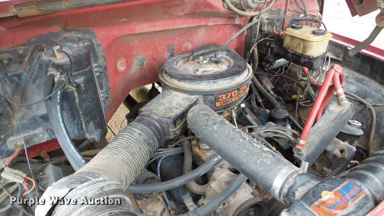 image for item DA8849 1980 Ford 600 bucket truck