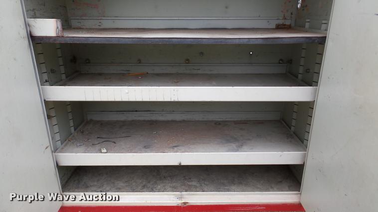 image for item DA8849 1980 Ford 600 bucket truck