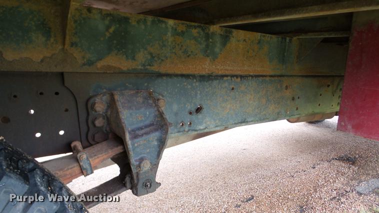 image for item DA8849 1980 Ford 600 bucket truck