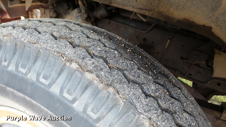 image for item DA8849 1980 Ford 600 bucket truck