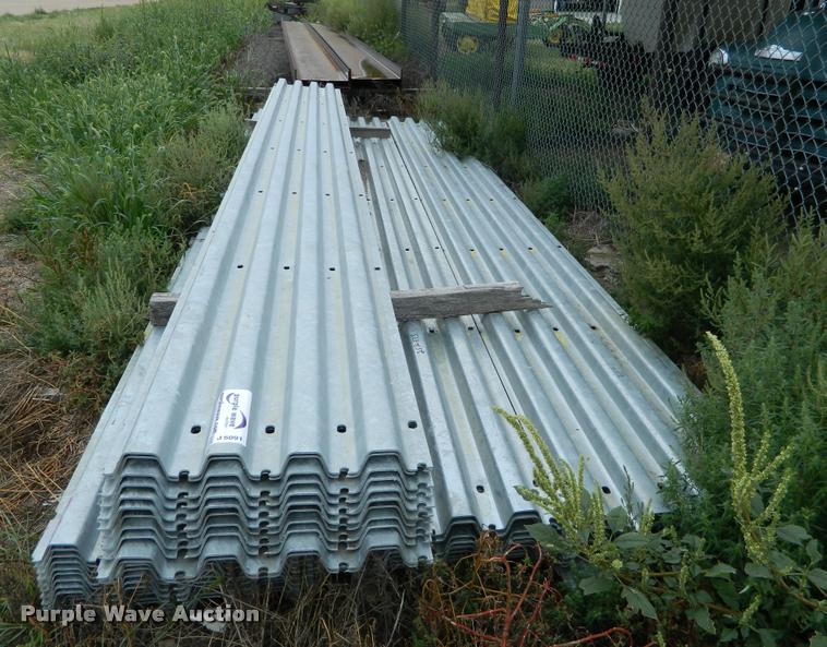 image for item J5091 (57) panels of corrugated decking