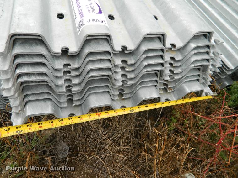 image for item J5091 (57) panels of corrugated decking