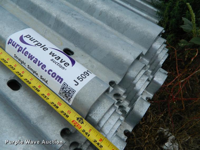 image for item J5091 (57) panels of corrugated decking