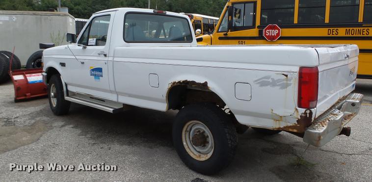 image for item K2092 1996 Ford F250 XL HD pickup truck