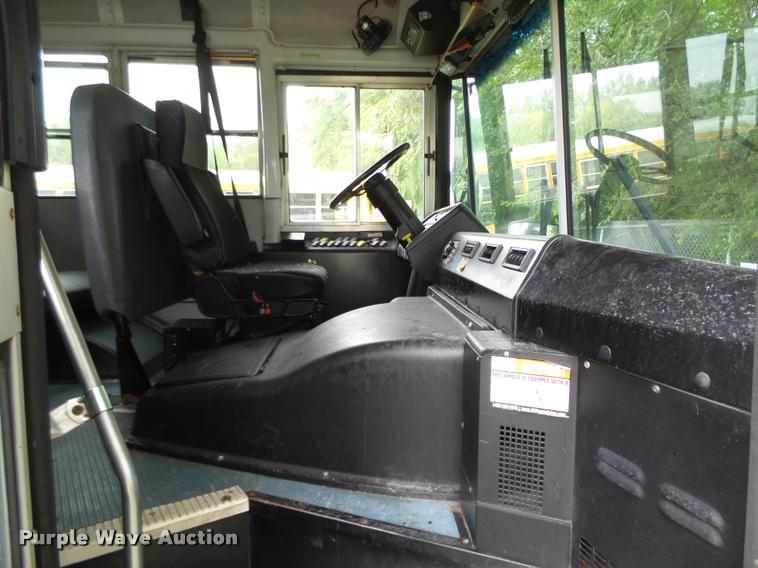 image for item K2093 2009 Thomas Built Saf-T-Liner MVP EF school bus