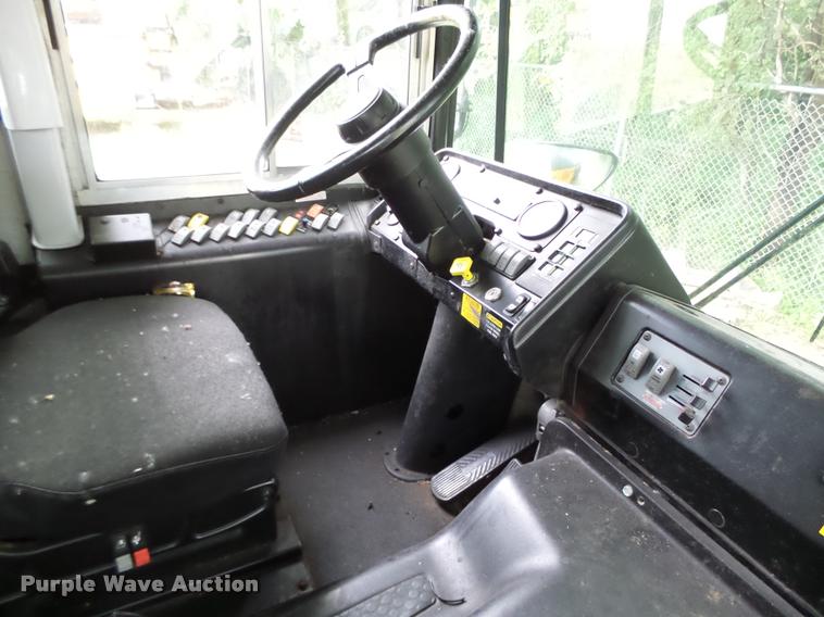 image for item K2093 2009 Thomas Built Saf-T-Liner MVP EF school bus