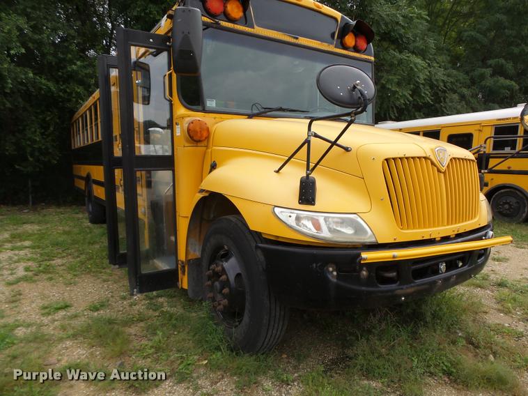 image for item K2096 2006 International CE school bus