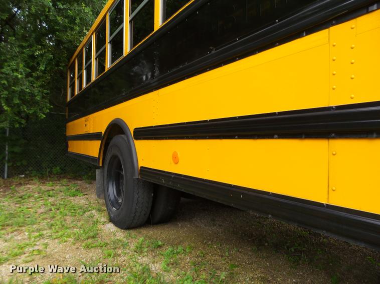 image for item K2096 2006 International CE school bus