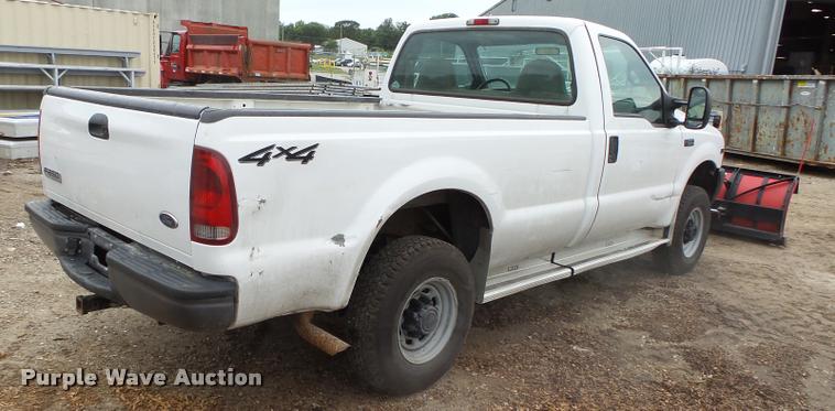image for item K2138 2001 Ford F250 Super Duty XL pickup truck