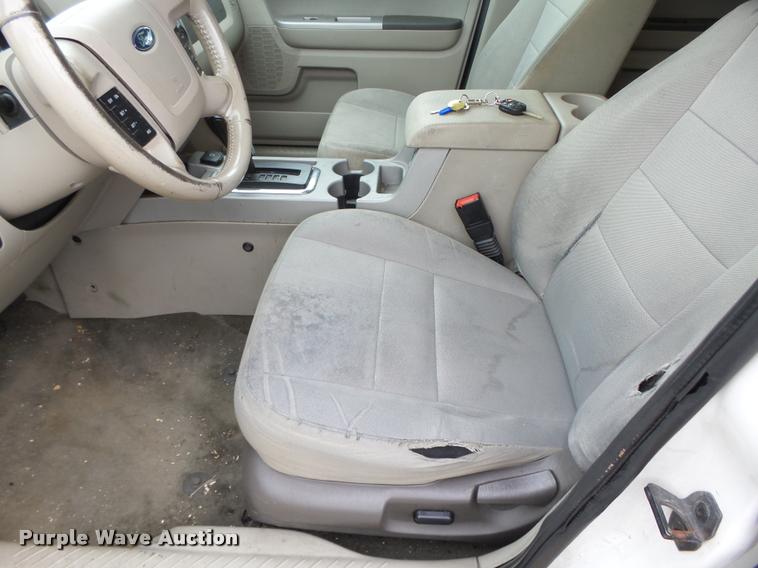 image for item K2140 2012 Ford Escape Hybrid SUV