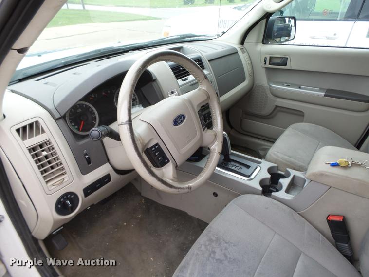 image for item K2140 2012 Ford Escape Hybrid SUV