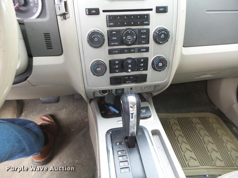 image for item K2140 2012 Ford Escape Hybrid SUV