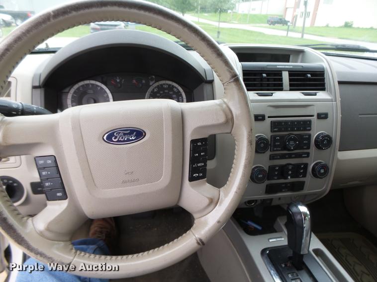 image for item K2140 2012 Ford Escape Hybrid SUV