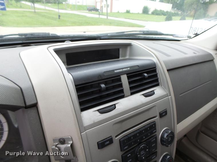 image for item K2140 2012 Ford Escape Hybrid SUV