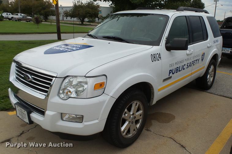 image for item K2141 2008 Ford Explorer XLT SUV