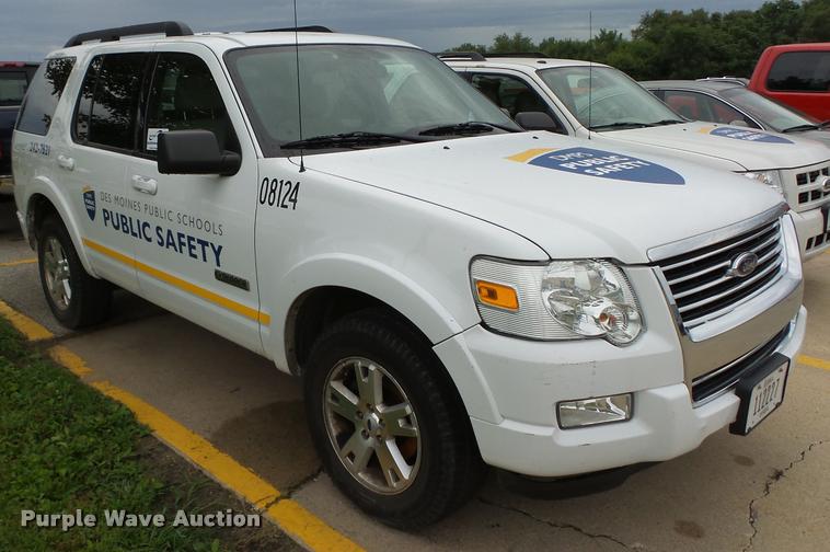 image for item K2141 2008 Ford Explorer XLT SUV