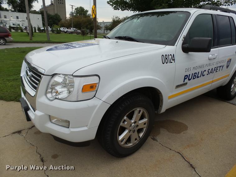 image for item K2141 2008 Ford Explorer XLT SUV