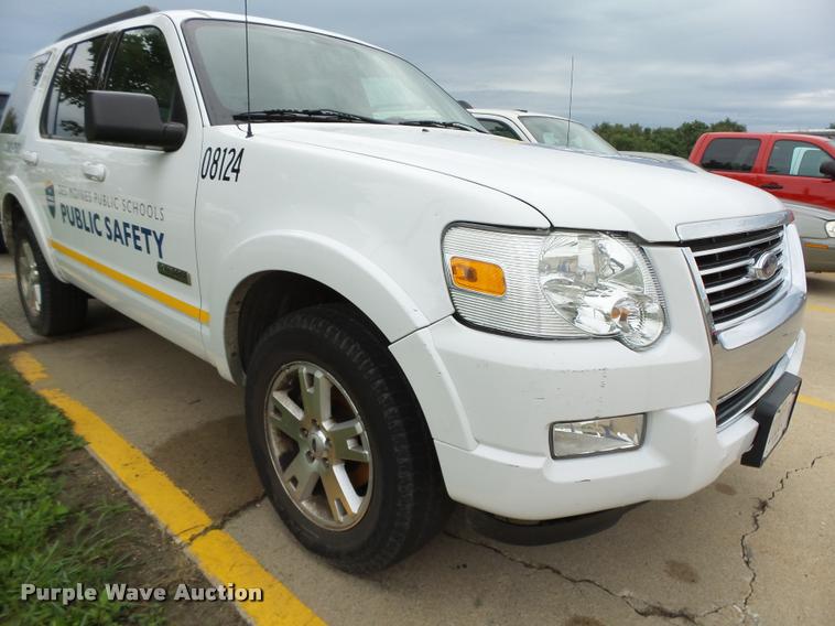 image for item K2141 2008 Ford Explorer XLT SUV