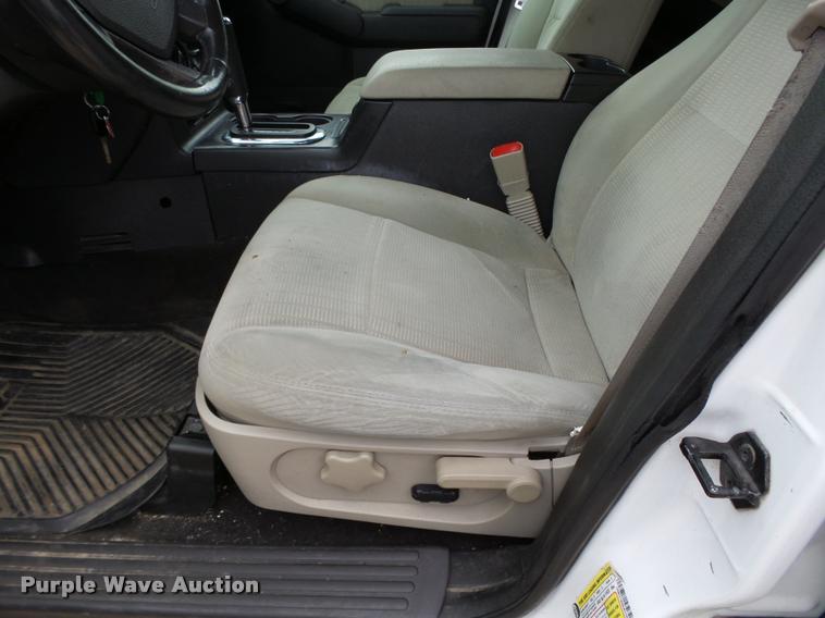 image for item K2141 2008 Ford Explorer XLT SUV