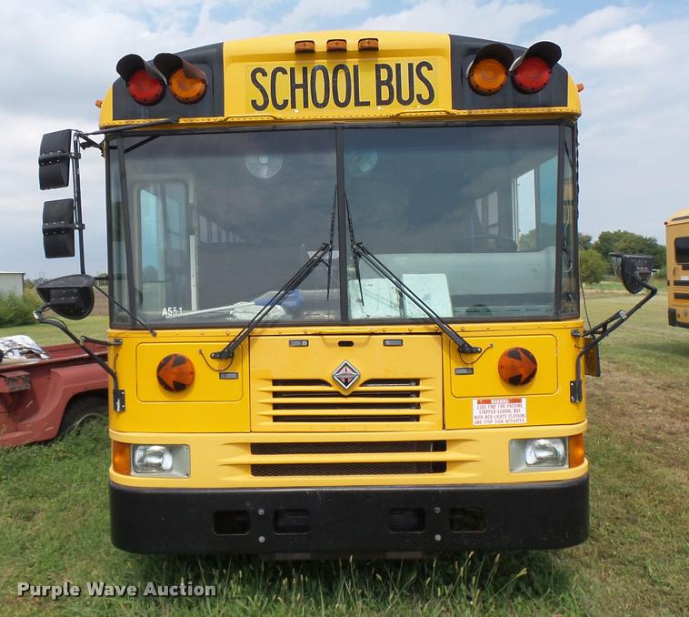 image for item K3017 2002 International Genesis school bus