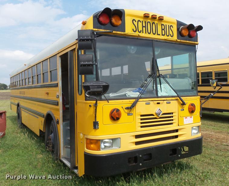 image for item K3017 2002 International Genesis school bus