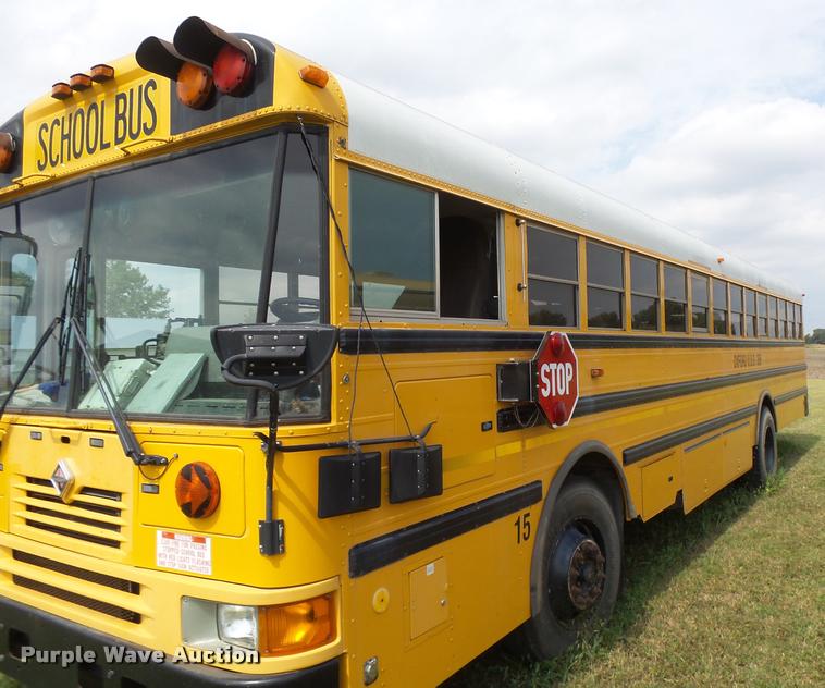 image for item K3017 2002 International Genesis school bus