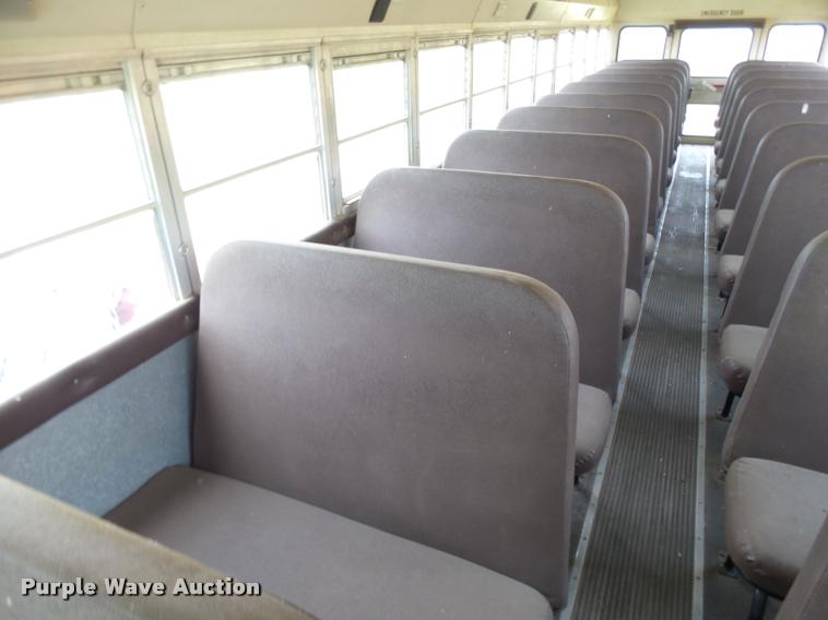 image for item K3017 2002 International Genesis school bus