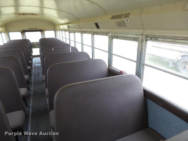 image for item K3017 2002 International Genesis school bus