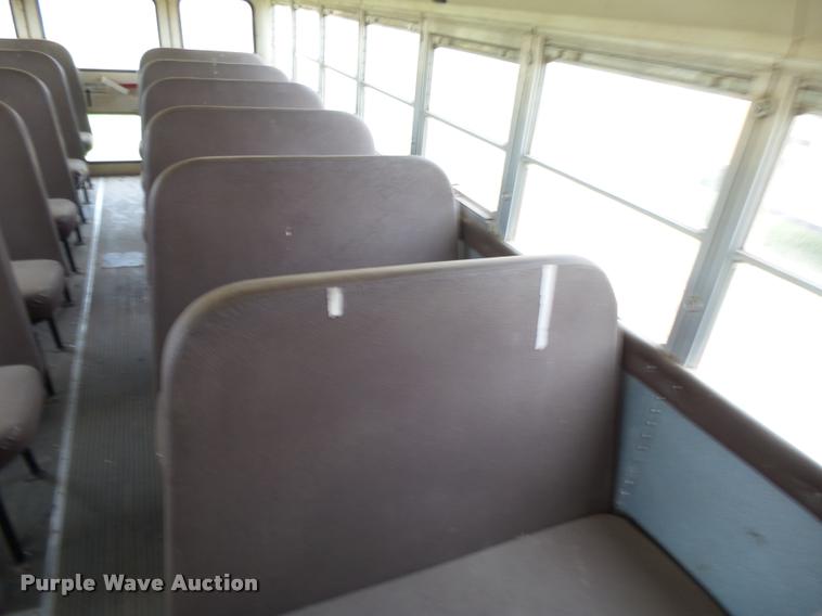 image for item K3017 2002 International Genesis school bus