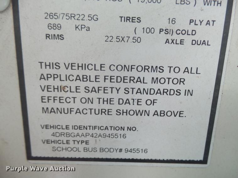 image for item K3017 2002 International Genesis school bus