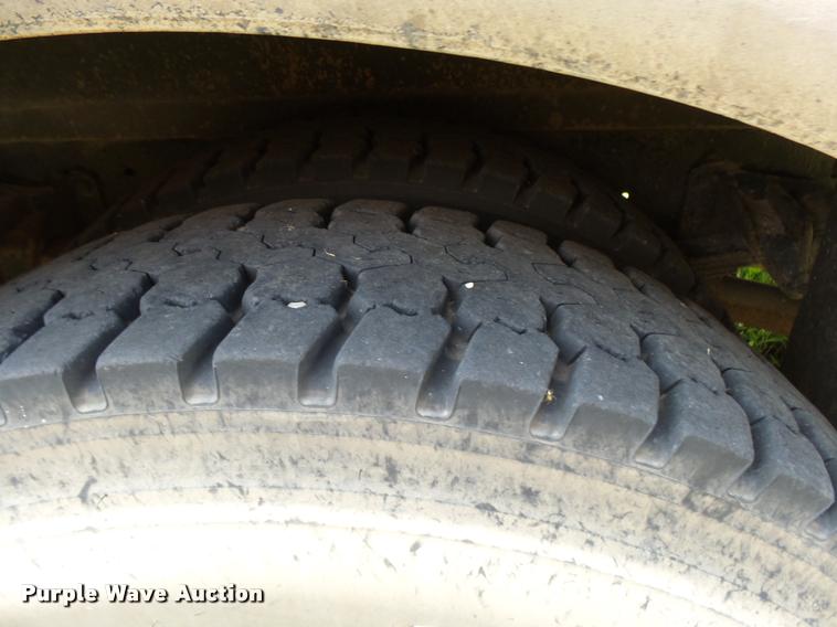 image for item K3017 2002 International Genesis school bus