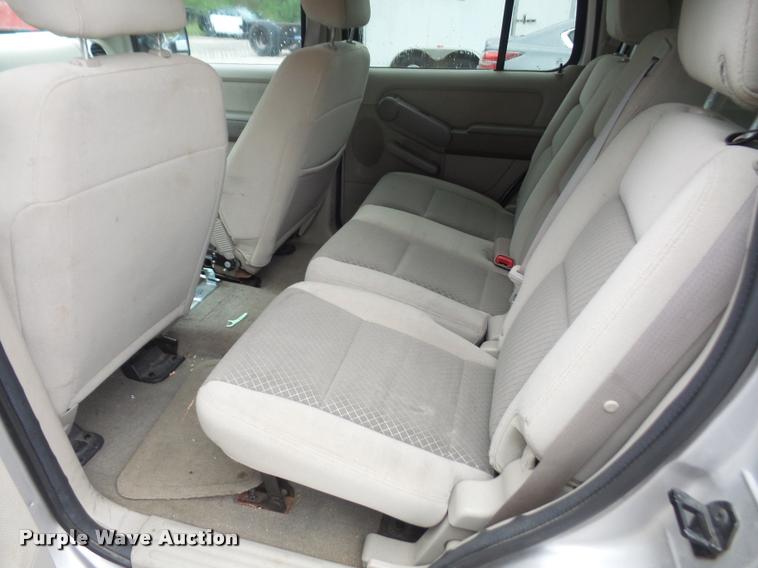 image for item K3521 2006 Ford Explorer SUV