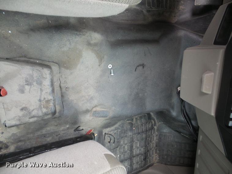 image for item K3524 2010 Ford F350 Super Duty Crew Cab utility truck