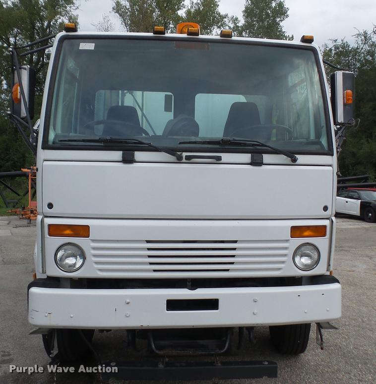 image for item K3525 2002 Sterling SC8000 Cargo Allianz Johnston street sweeper truck