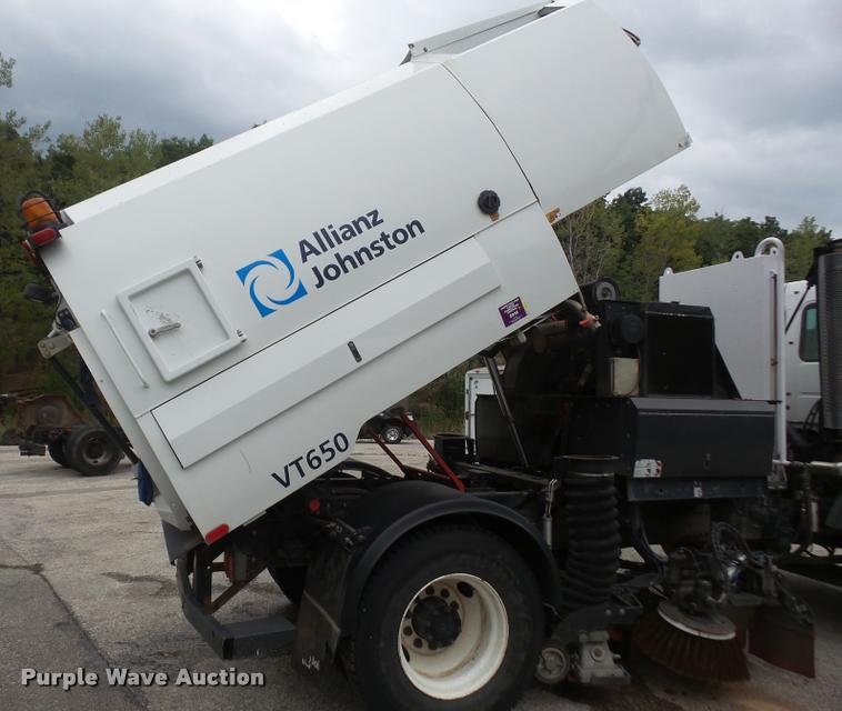 image for item K3525 2002 Sterling SC8000 Cargo Allianz Johnston street sweeper truck