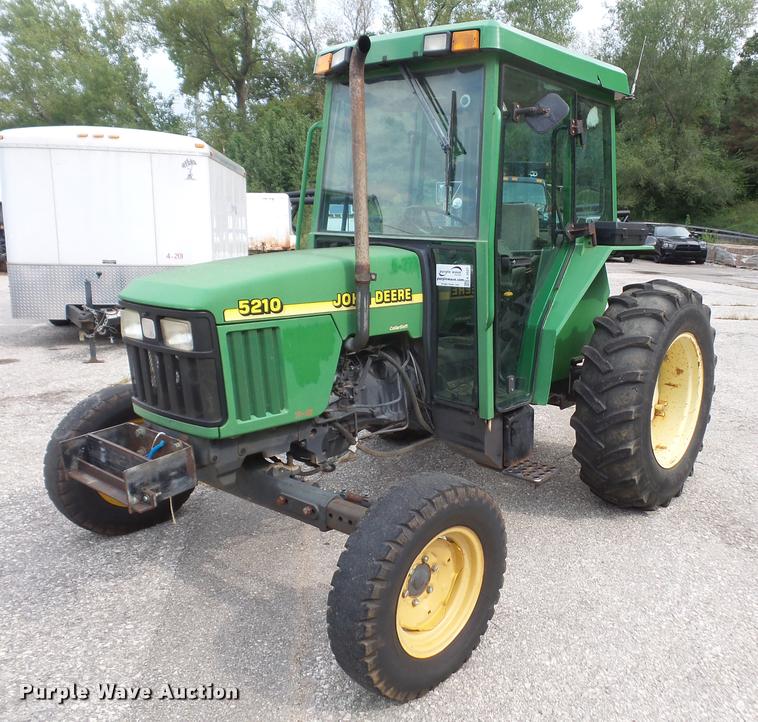 image for item K3527 2000 John Deere 5210 tractor