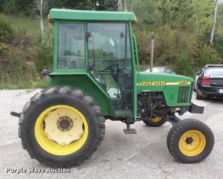 image for item K3527 2000 John Deere 5210 tractor
