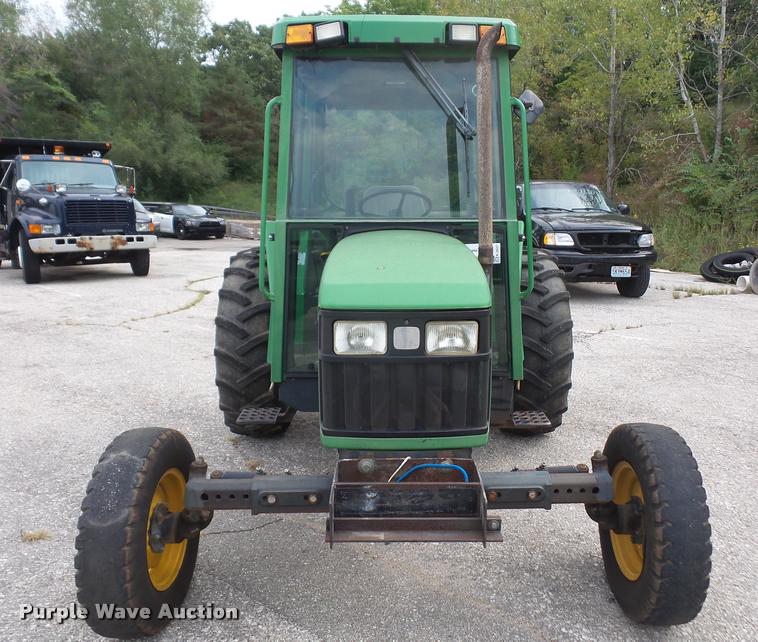 image for item K3527 2000 John Deere 5210 tractor