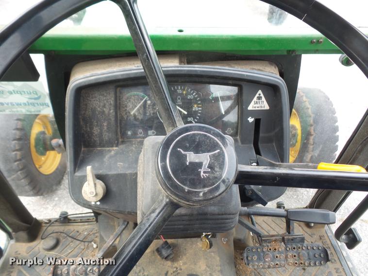 image for item K3527 2000 John Deere 5210 tractor