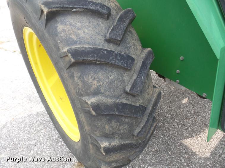 image for item K3527 2000 John Deere 5210 tractor