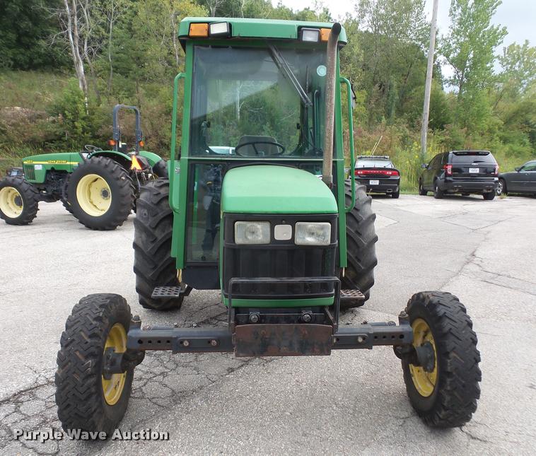 image for item K3528 2000 John Deere 5210 tractor