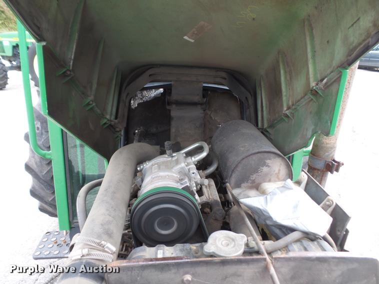 image for item K3528 2000 John Deere 5210 tractor