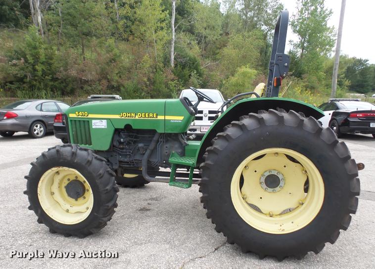 image for item K3529 2000 John Deere 5410 MFWD tractor