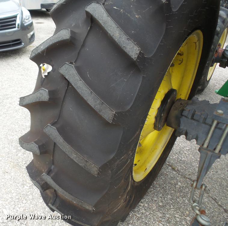 image for item K3529 2000 John Deere 5410 MFWD tractor