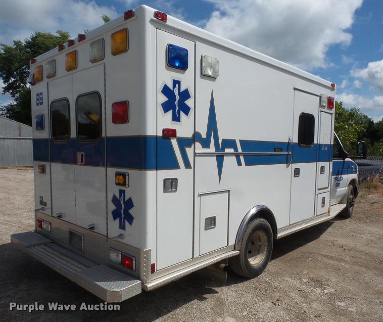 image for item K3615 1999 Ford Econoline E450 ambulance