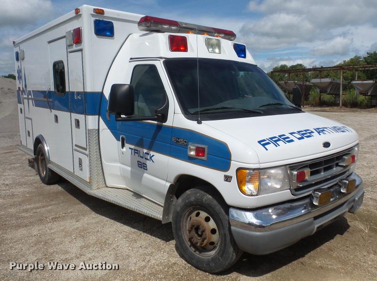 image for item K3615 1999 Ford Econoline E450 ambulance