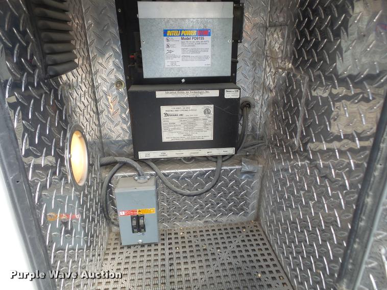 image for item K3615 1999 Ford Econoline E450 ambulance